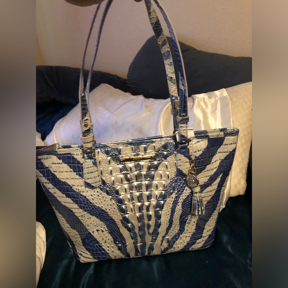 New Brahmin Blue & White Croc-Embossed Leather Tote - Picture 2 of 14